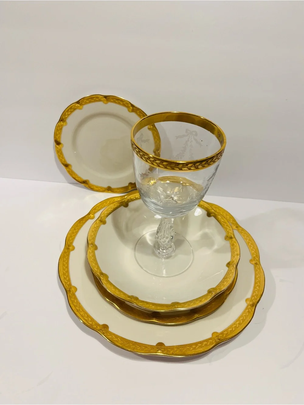 Antique Theodore Haviland New York Made in America Gold Encrusted 6 Salad Plates